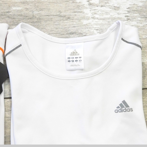 ☆☆SOLD☆☆☆- NWT 2 WHITE GOLF/TENNIS TOPS - Picture 7 of 7